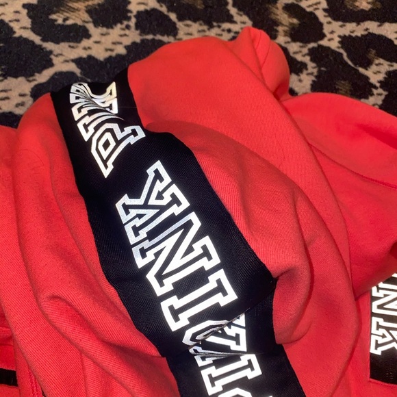 VS HOT electric pink hot pink jacket - Picture 4 of 6